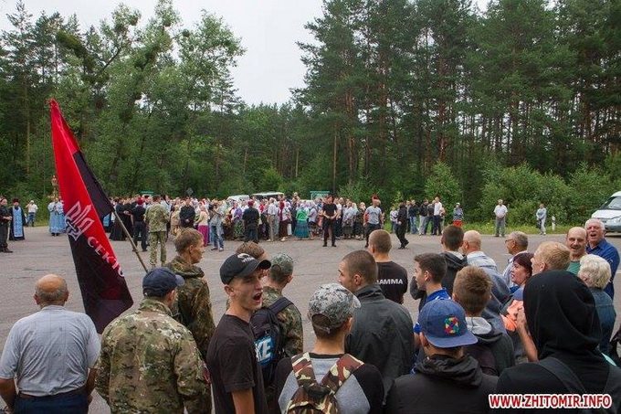 In Zhitomir radicals insulted believers of Cross Procession (VIDEO)