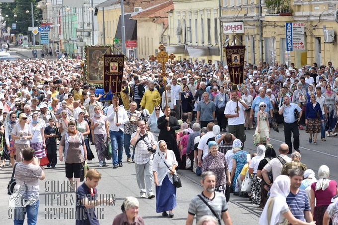 Вставай, люд православный, на мирный Крестный ход! 