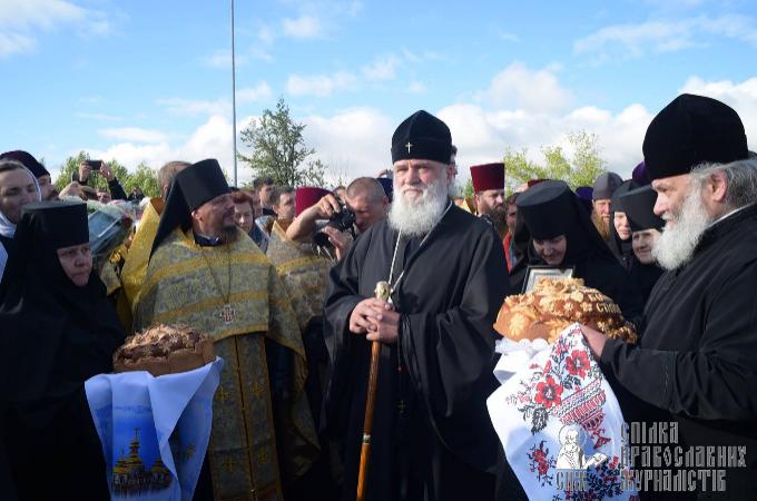 Обе ветки Всеукраинского Крестного хода вошли в Киевскую область (ФОТО)