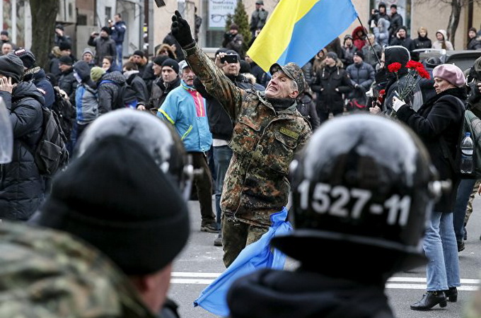 Поліція не дозволила ОУНівцям ставити намети для протесту проти Хресного ходу