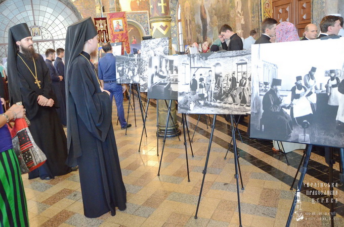 В Киево-Печерской Лавре открылась фотовыставка 