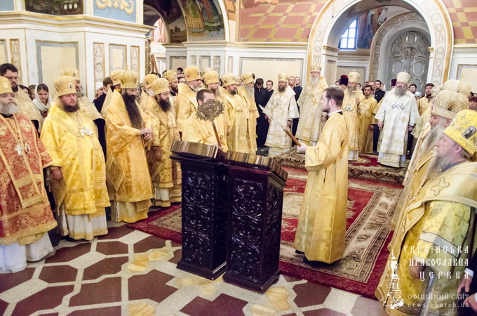 In Kiev-Pechersk Lavra the Vigil was held on the eve of the second anniversary of the enthronement of the Primate of the UOC