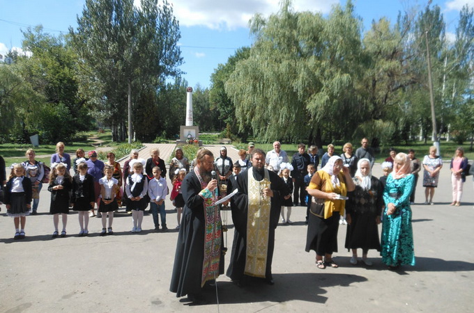 В Украинской Православной Церкви молились за детей, погибших на Донбассе