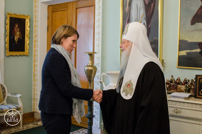 Filaret to GB Ambassador: we take over UOC temples in a “peaceful way”