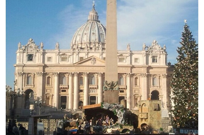 In Vatican figure of Baby Jesus in Nativity scene to be brought by policeman and firefighter