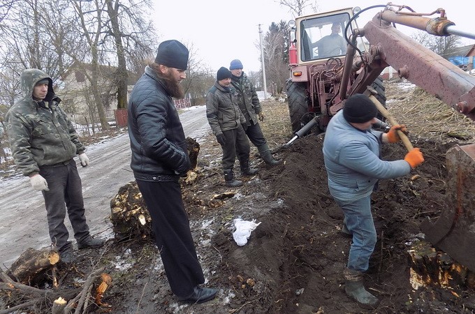 Construction works in Katerinovka under way: the community asks for prayerful support (PHOTO)