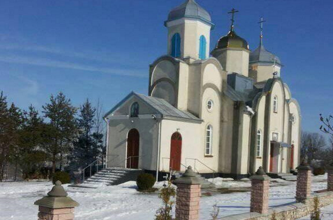 В Кинаховцах КП и «Правый Сектор» провоцируют раскол, чтобы захватить храм