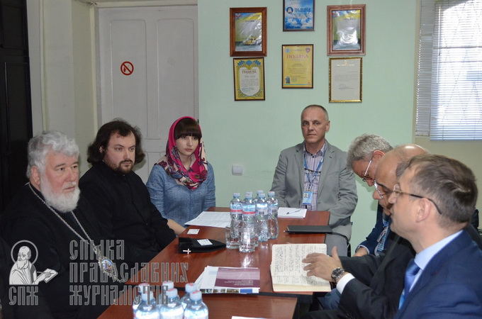 Metropolitan Bartholomew of Rivne discusses with OSCE mission violations of  UOC believers’ rights