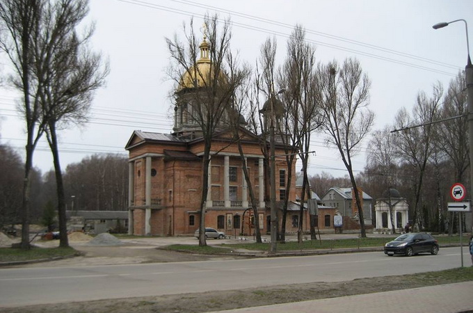 У Тернополі УПЦ КП «відпанахала» у громади 2 гектари парку, — активісти