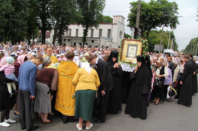 В Ровенской епархии УПЦ состоится Крестный ход в скит святой праведной Анны