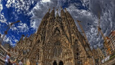 В Барселоне изменили проект базилики La Sagrada Familia 