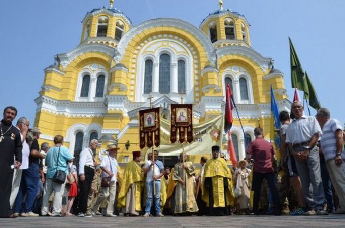 Полиция подчистила данные о количестве участников крестного хода УПЦ КП 