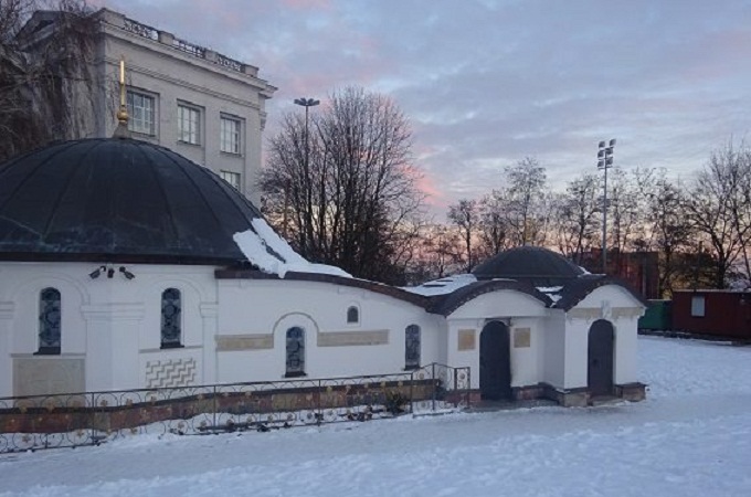 В Киеве полиция задержала двоих, пытавшихся поджечь монастырь УПЦ