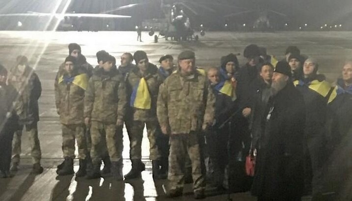 Meeting of liberated captives at the Kiev airport in December 2017