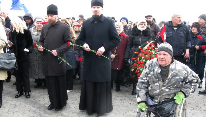 Священики і останній ветеран битви вшанували пам'ять визволителів Херсона