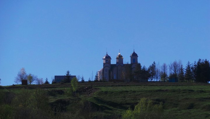 Свято-Петро-Павлівський храм села Кинахівці Збаразького району перейшов у розпорядження Київського патріархату