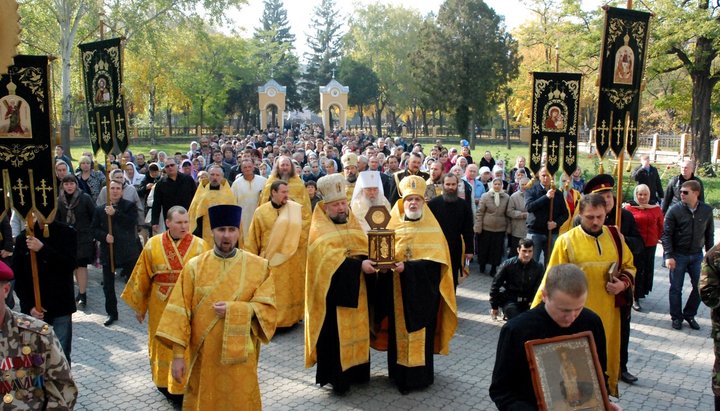 Крестный ход в Днепропетровской епархии