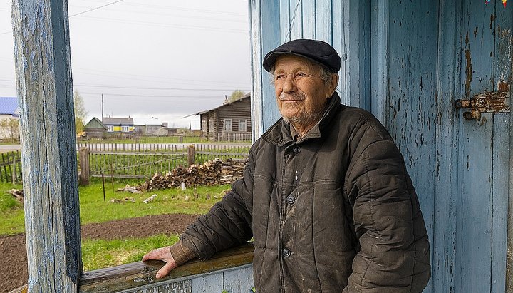 Благотворитель Евгений Попов