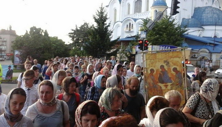 Хресний хід пройде з Ужгорода до Домбокського монастиря