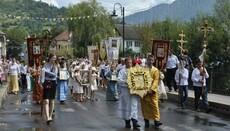 В Хустской епархии провели крестный ход с молитвой за мир в Украине