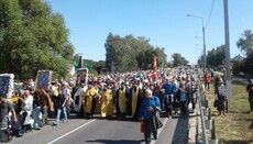 Три хресні ходи прибули в Задонськ відзначити день пам'яті святителя Тихона