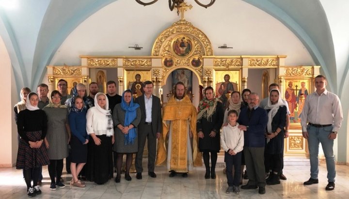 Священик РПЦ звершив першу літургію в посольському храмі Стамбула