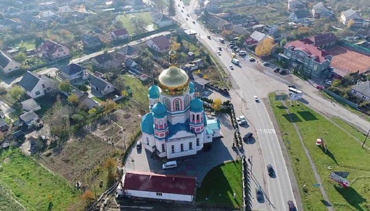 Свято-Архангело-Михайлівський православний храм УПЦ