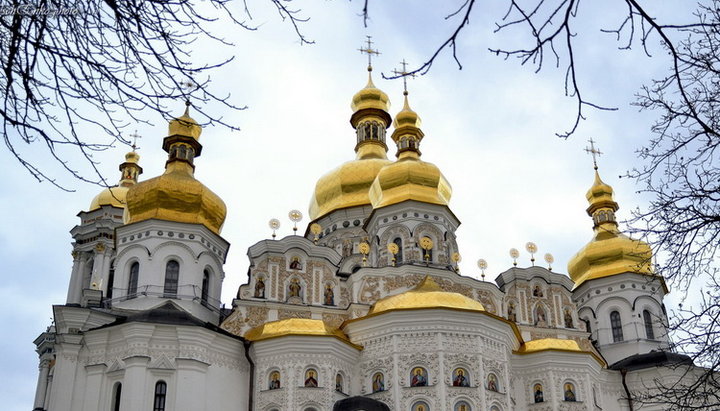 У разі порушення їхніх прав УПЦ благословила вірянам звертатися до Юрвідділу