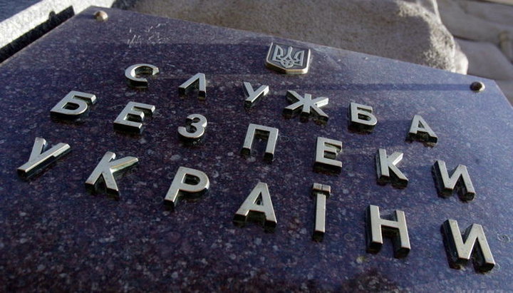 Служба безпеки України продовжує допити священнослужителів УПЦ.