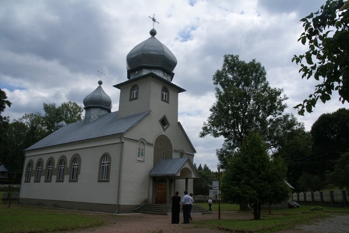 В Хустській єпархії спростували дезінформацію розкольників про події на Міжгірщині