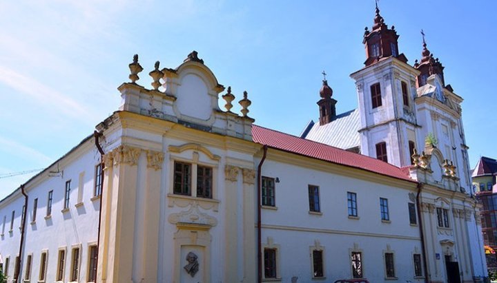 Свято-Троїцький храм УПЦ в селищі Богородчани. Фото з відкритих джерел