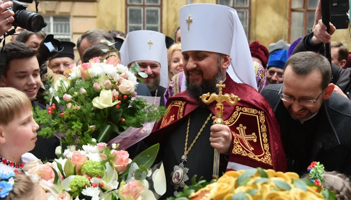 Глава ПЦУ Епифаний Думенко во время первого визита во Львов. Фото: zik.ua