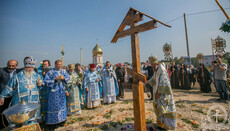 Управделами УПЦ совершил закладку храма в монастыре на Ровенщине