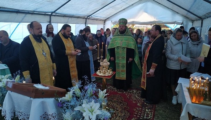 Богослужіння в престольне свято громади УПЦ в селі Боянчук. Фото: Чернівецько-Буковинська єпархія