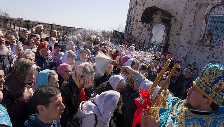 Бог и верные Его чада устали от войны