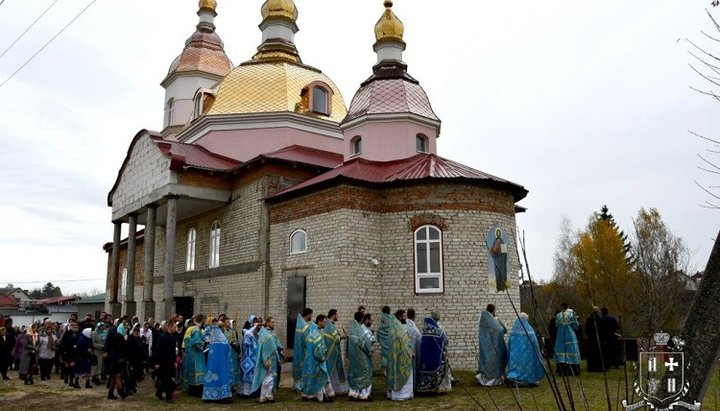 Храм в селе Забороль строили 10 лет.