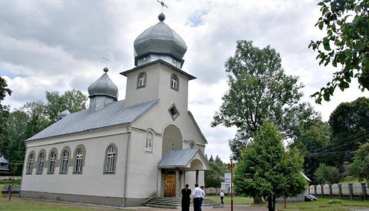 Храм Різдва Пресвятої Богородиці в селі Пилипець. Фото з відкритих джерел