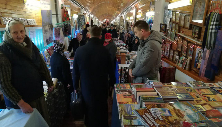 У Києво-Печерській лаврі відкрився «Миколаївський» ярмарок. Фото: СПЖ