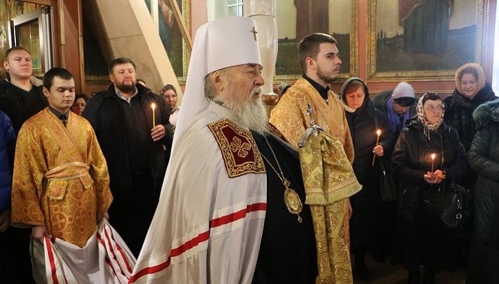 Митрополит Дніпропетровський і Павлоградський Іриней, престольне свято Трьохсвятительського храму в Дніпрі. Фото: єпархіальна прес-служба