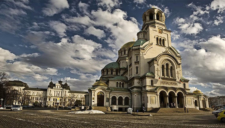 Кафедральний патріарший собор Болгарської Православної Церкви на честь святого Олександра Невського. Фото: nakanikuly.ua