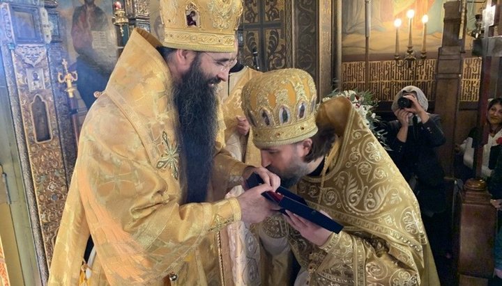 Иерарх УПЦ сослужил за Литургией в Софие. Фото: vinnytsia.church.ua