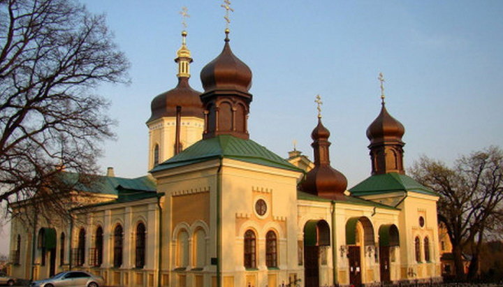 Свято-Троицкий Ионинский монастырь. Фото: zametkin.kiev.ua 