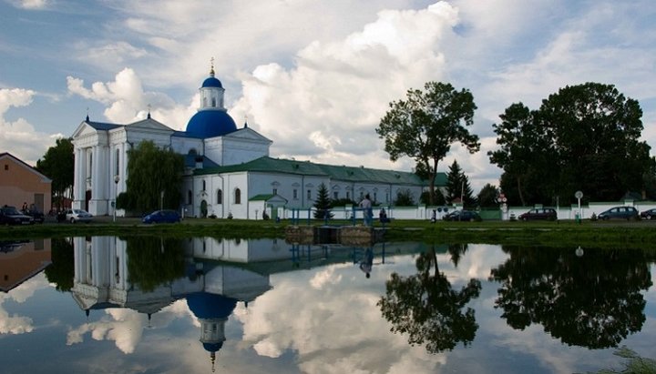 Успенський Жировичський монастир. Фото: photocentra.ru