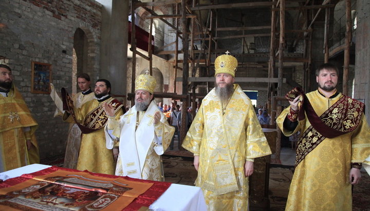 Престольне свято Свято-Іоанно-Предтеченського храму УПЦ в Должанський. Фото: Ровеньківська єпархія