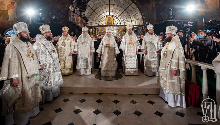 Урочисте богослужіння УПЦ в Києво-Печерській лаврі. Фото: news.church.ua