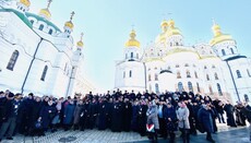 З'їзд вірян захоплених храмів УПЦ звернувся до Ради, Президента, Кабміну