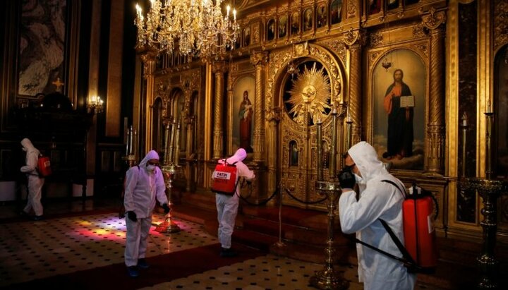 Disinfection of the temple. Photo: slovoidilo.ua