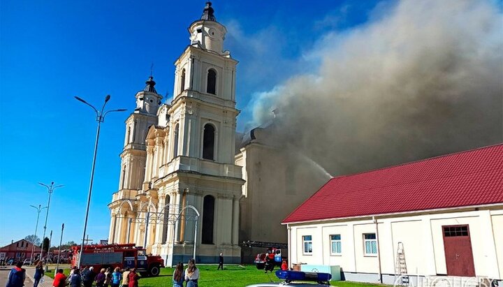 Пожежа в костелі Вознесіння Пресвятої Діви Марії, Будслав. Фото: catholic.by