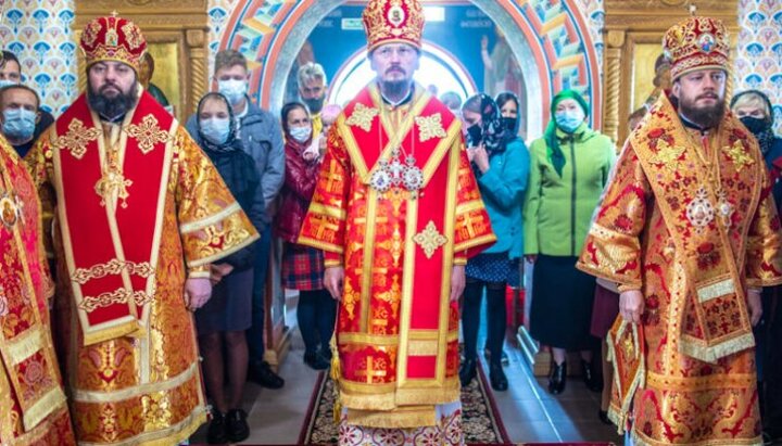 Божественная литургия с. Привольный Республики Беларусь. Фото: news.church.ua