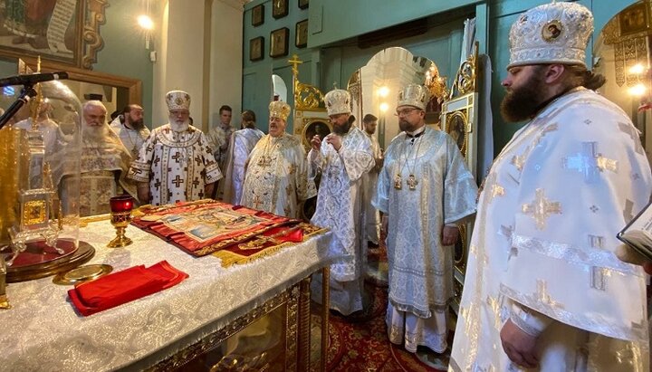 Иерархи УПЦ во время Богослужения в Польше. Фото: СПЖ